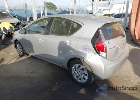 2016 Toyota Prius C One z USA, uszkodzony, nr VIN JTDKDTB3XG1589388